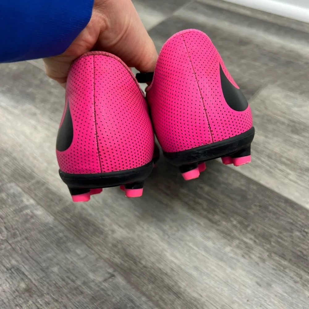 Nike Juniors Pink‎ Soccer Cleats